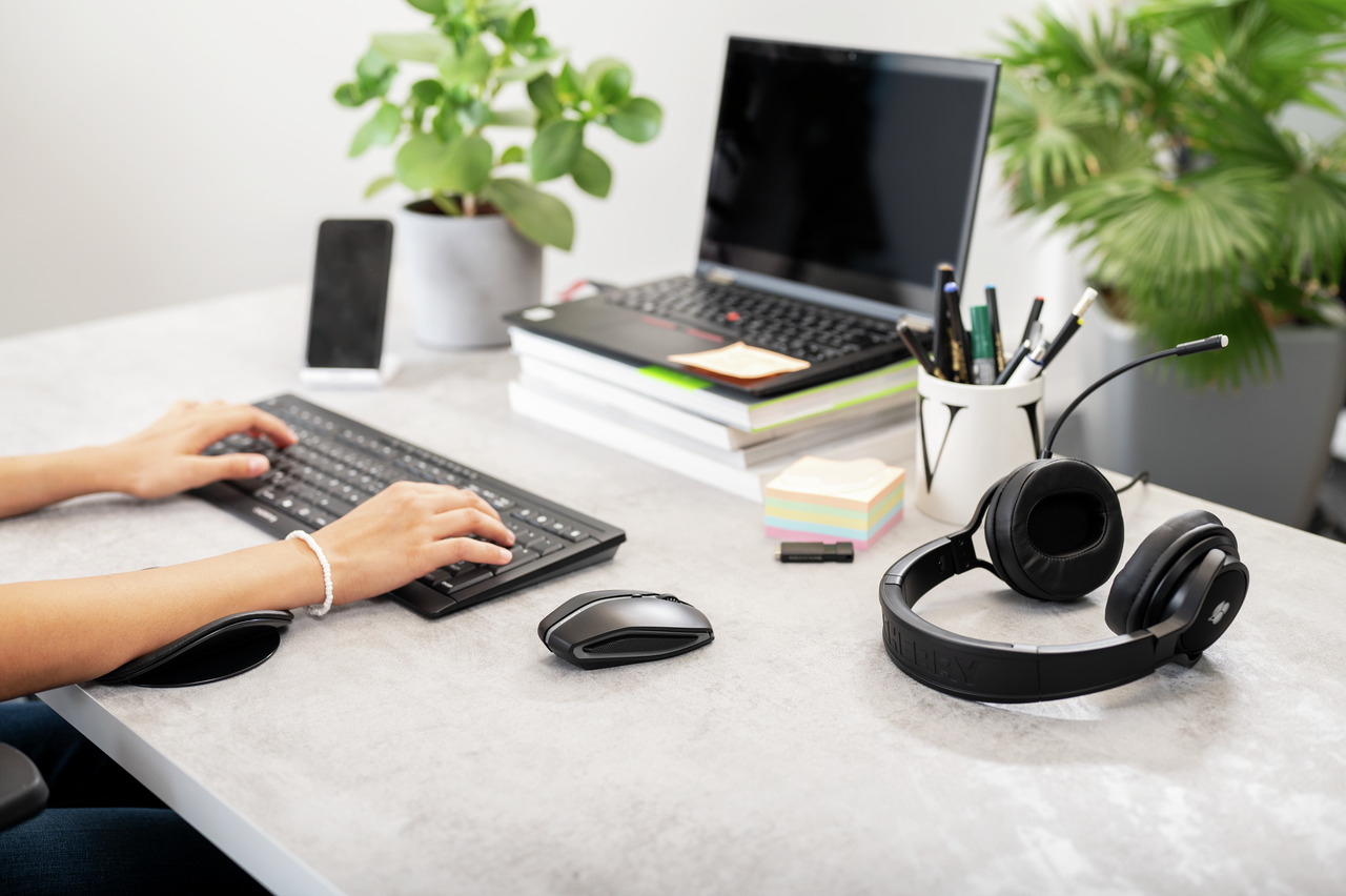 CHERRY GENTIX BT muis Gamen Ambidextrous Bluetooth Optisch 2000 DPI - Afbeelding 8