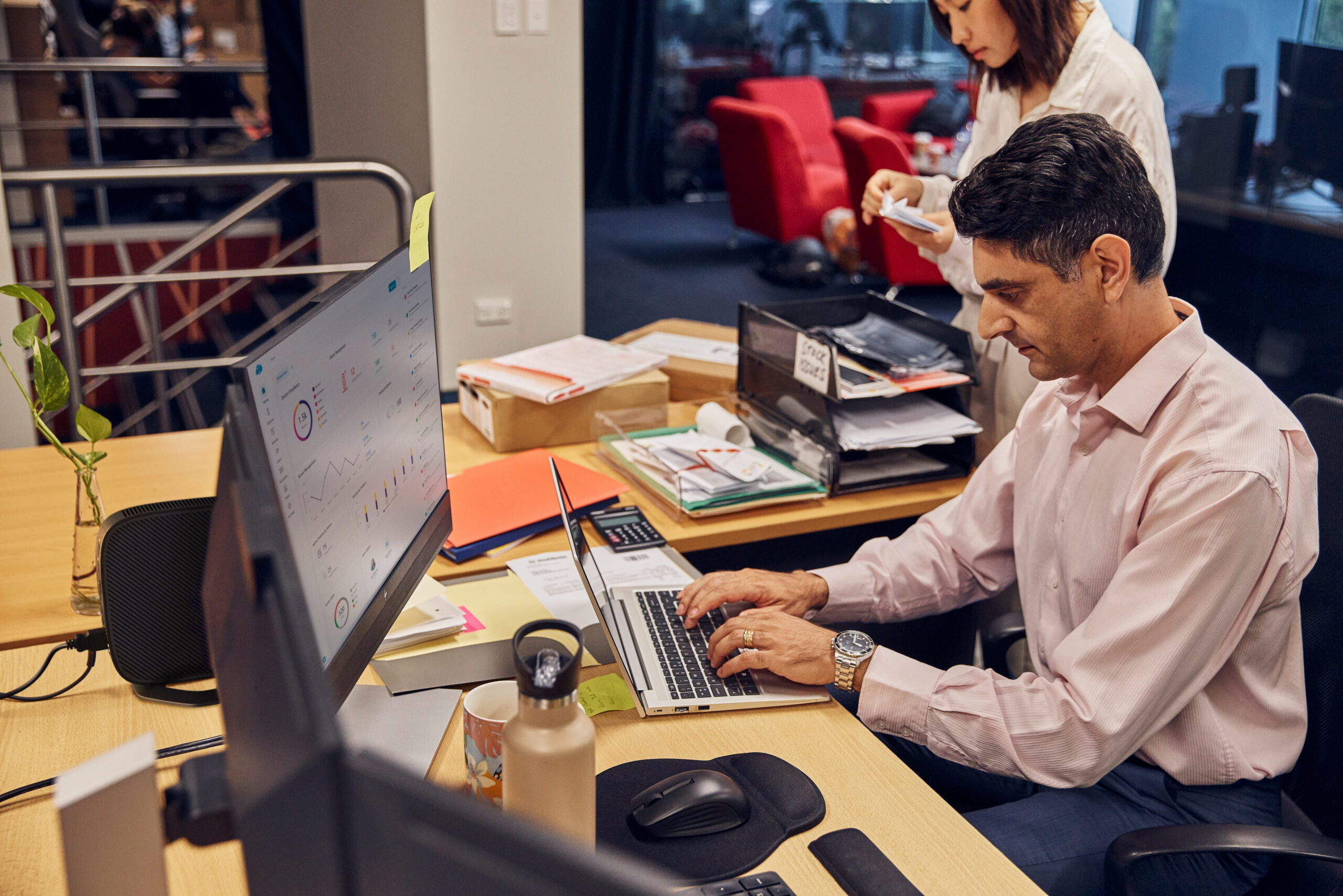 HP Elite t655 2,1 GHz Windows 10 IoT Enterprise 1,12 kg Zwart R2314 - Afbeelding 8