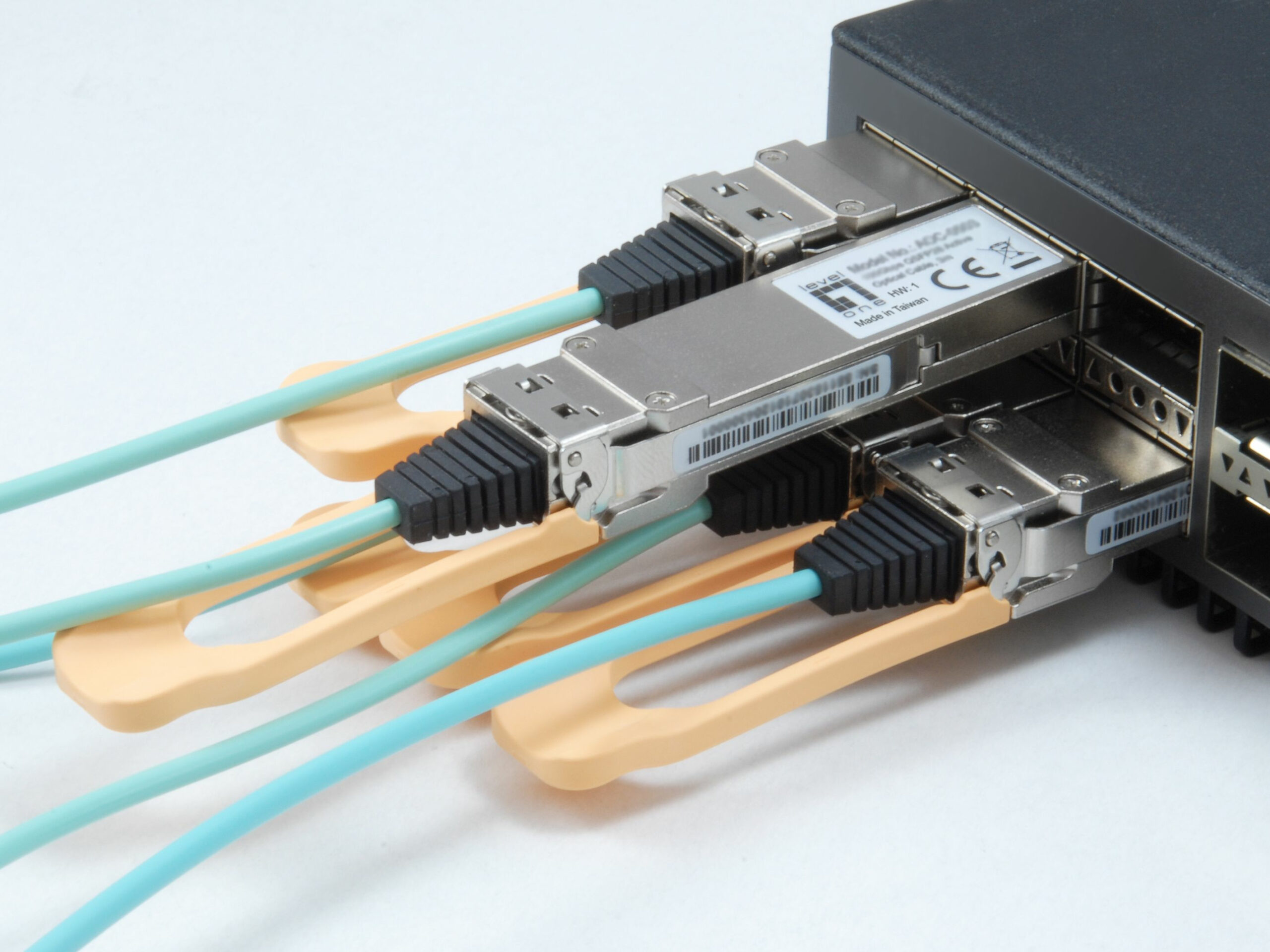 LevelOne AOC-0501 netwerk transceiver module Vezel-optiek 103100 Mbit/s QSFP28 850 nm - Afbeelding 4