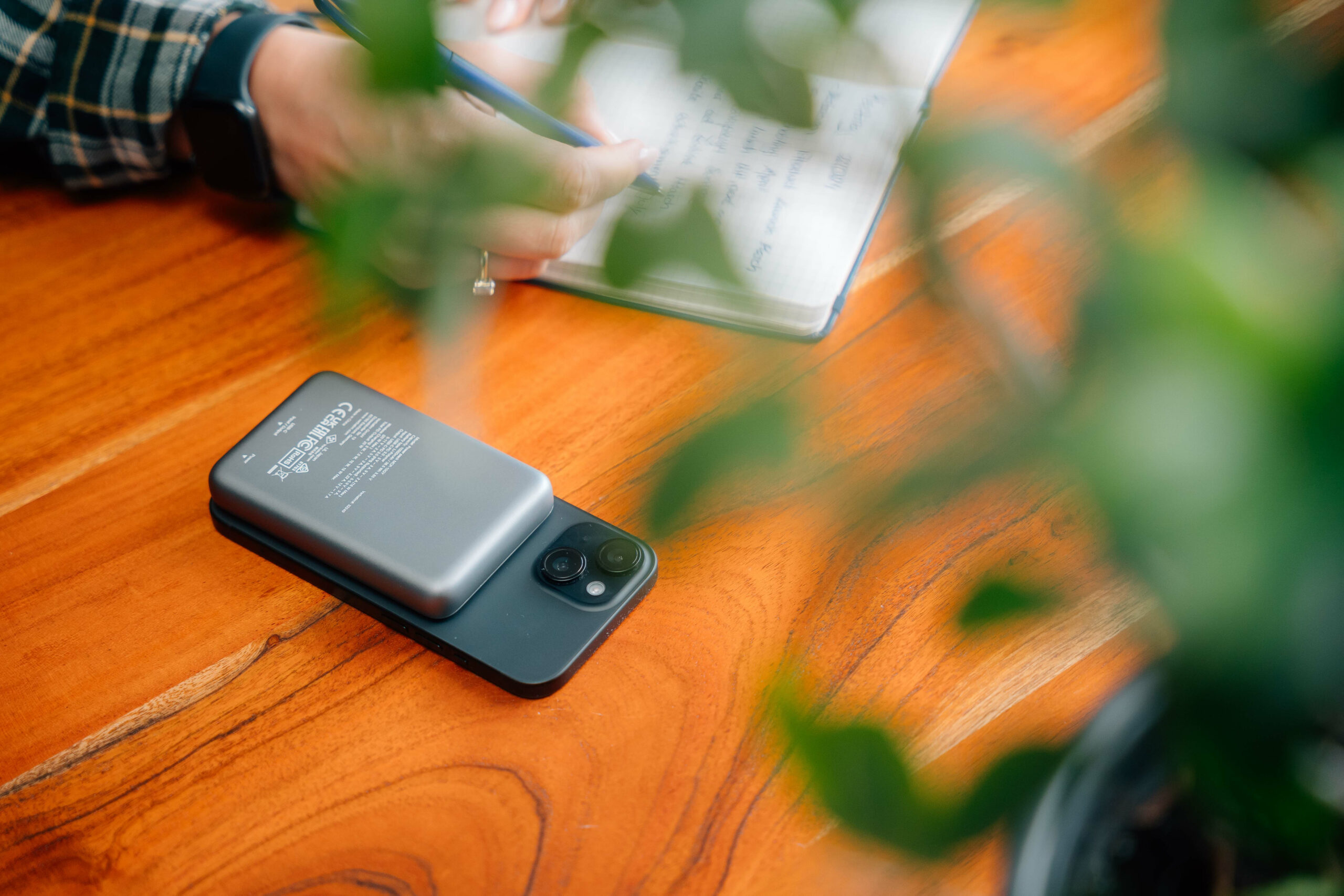 Verbatim Charge 'n' Go Magnetische Draadloze Power Bank 10000mAh Grijs - Afbeelding 7