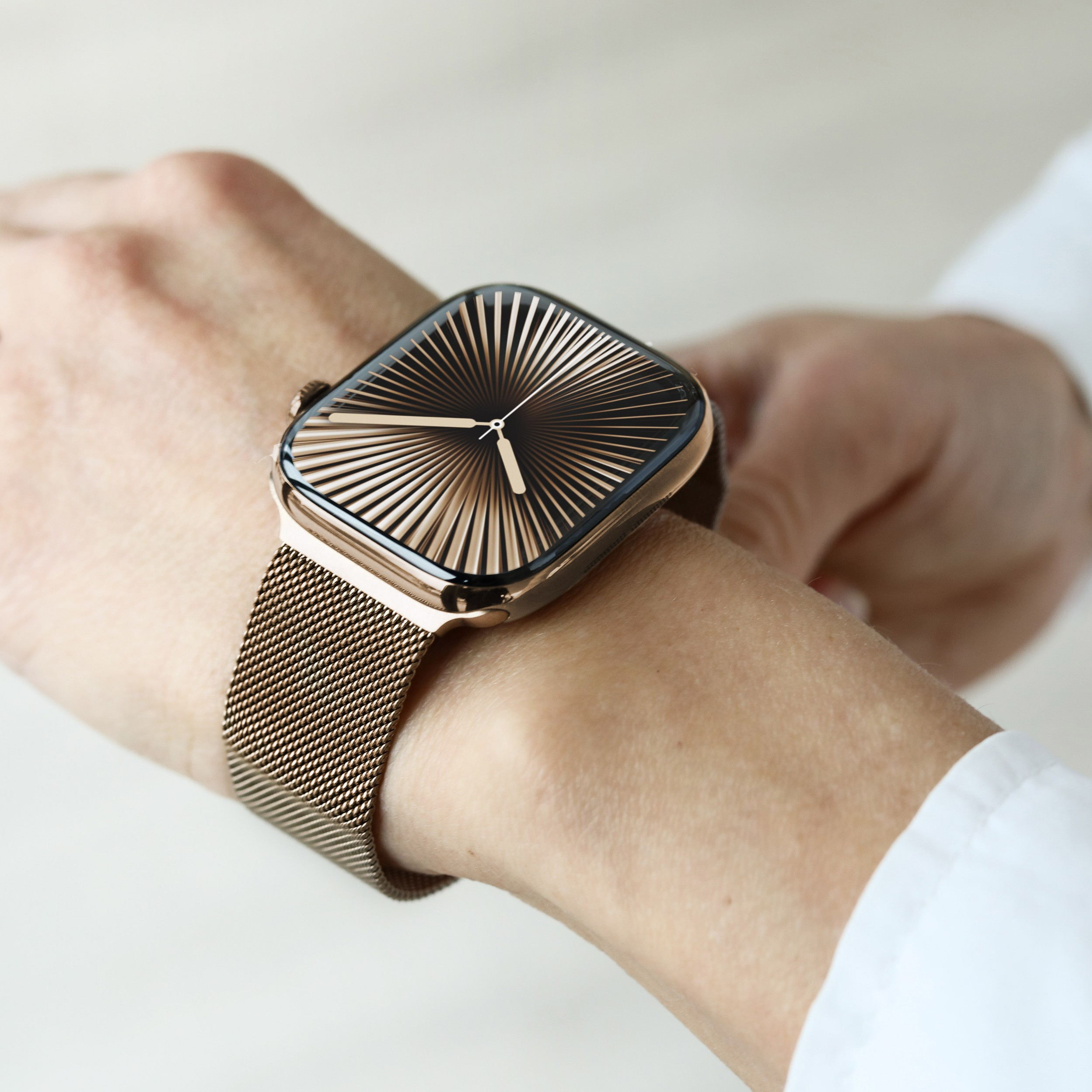 Vonmählen Milanese Loop 2 For Apple Watch 44 - 45 - 46 - 49mm One Size Sunset Gold - Afbeelding 4