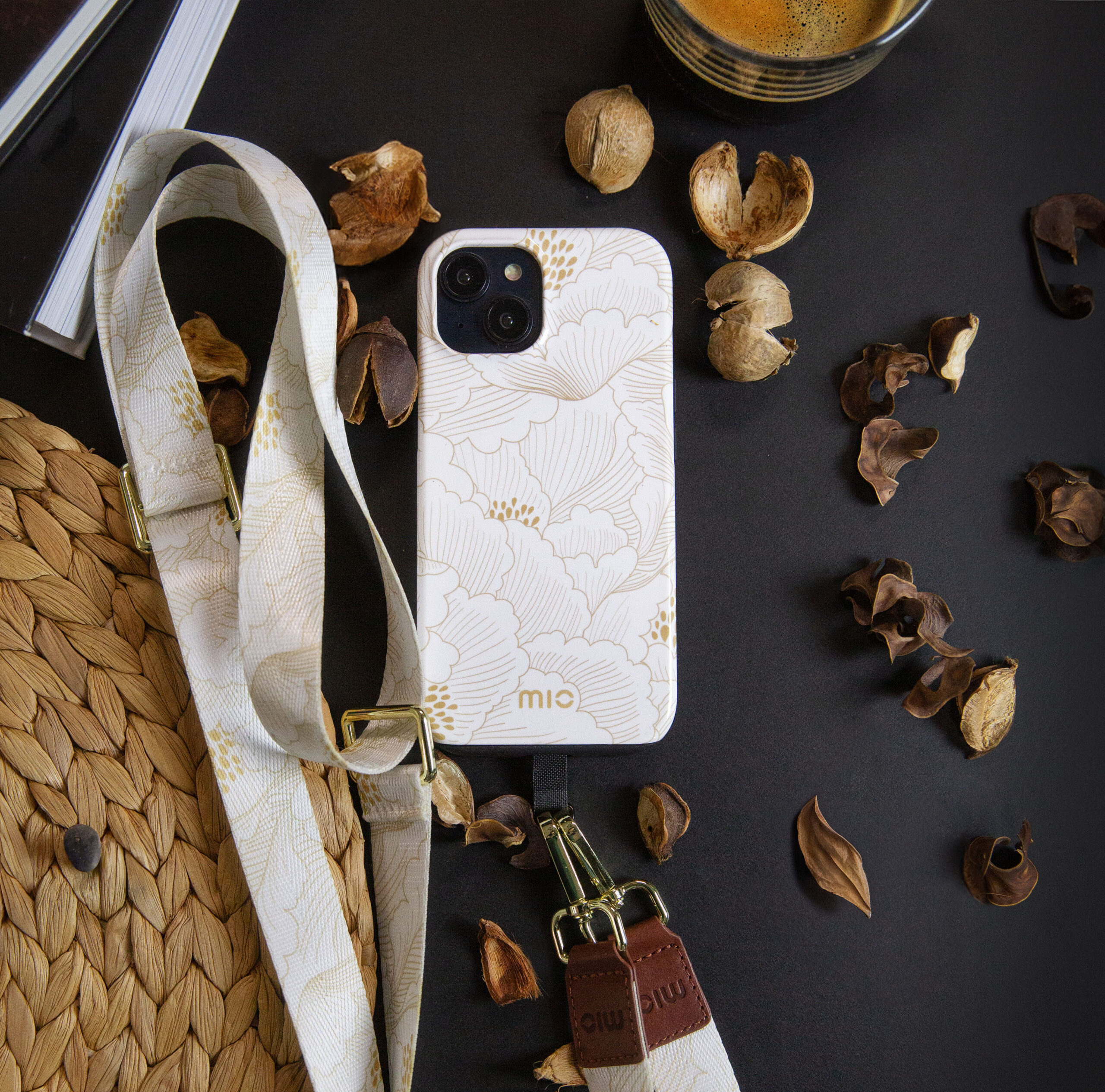 MIO White Roses Magsafe Compatible for iPhone 17 Pro - Afbeelding 9