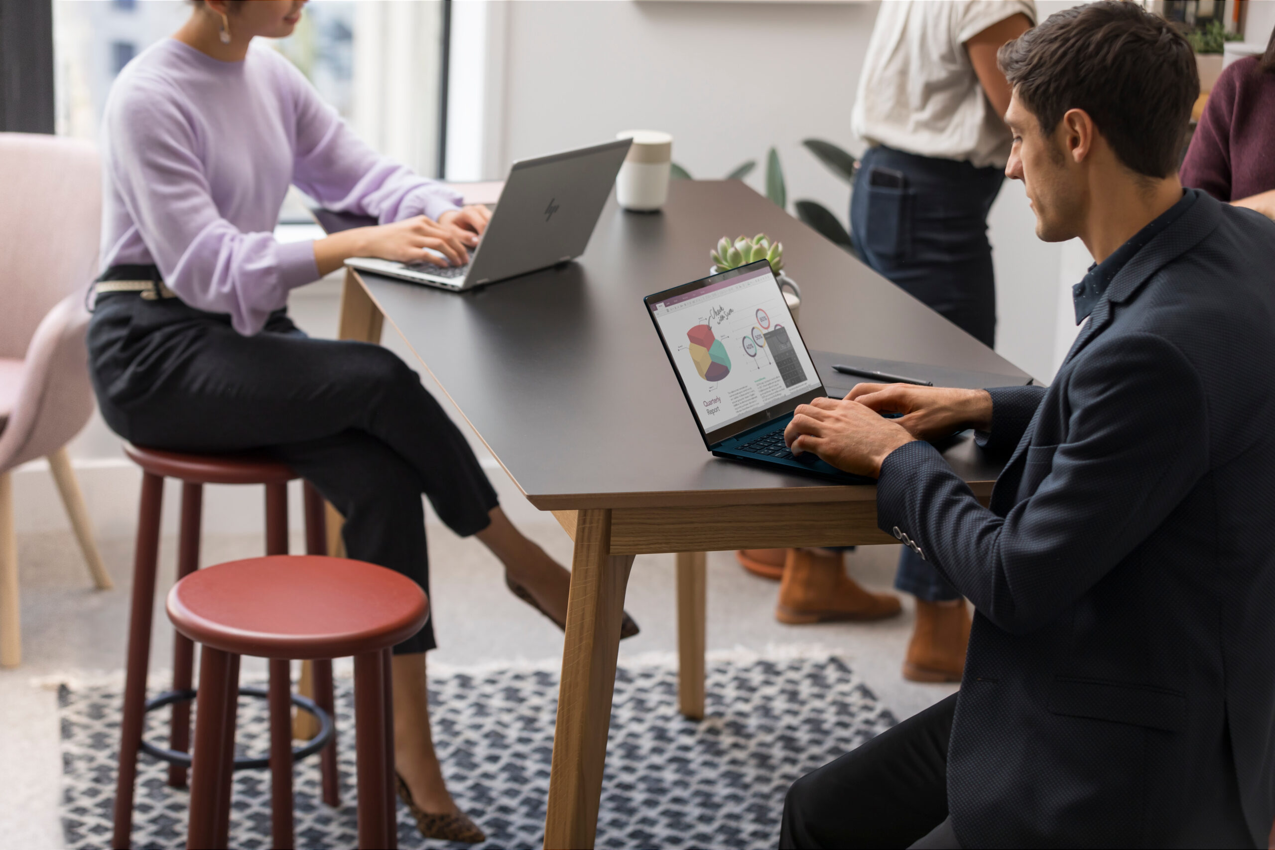 HP EliteBook Ultra G1i Copilot+ PC Intel Core Ultra 7 258V Laptop 35,6 cm (14") 2.8K 32 GB LPDDR5x-SDRAM 1 TB SSD Wi-Fi 7 (802.11be) Windows 11 Pro Blauw - Afbeelding 11