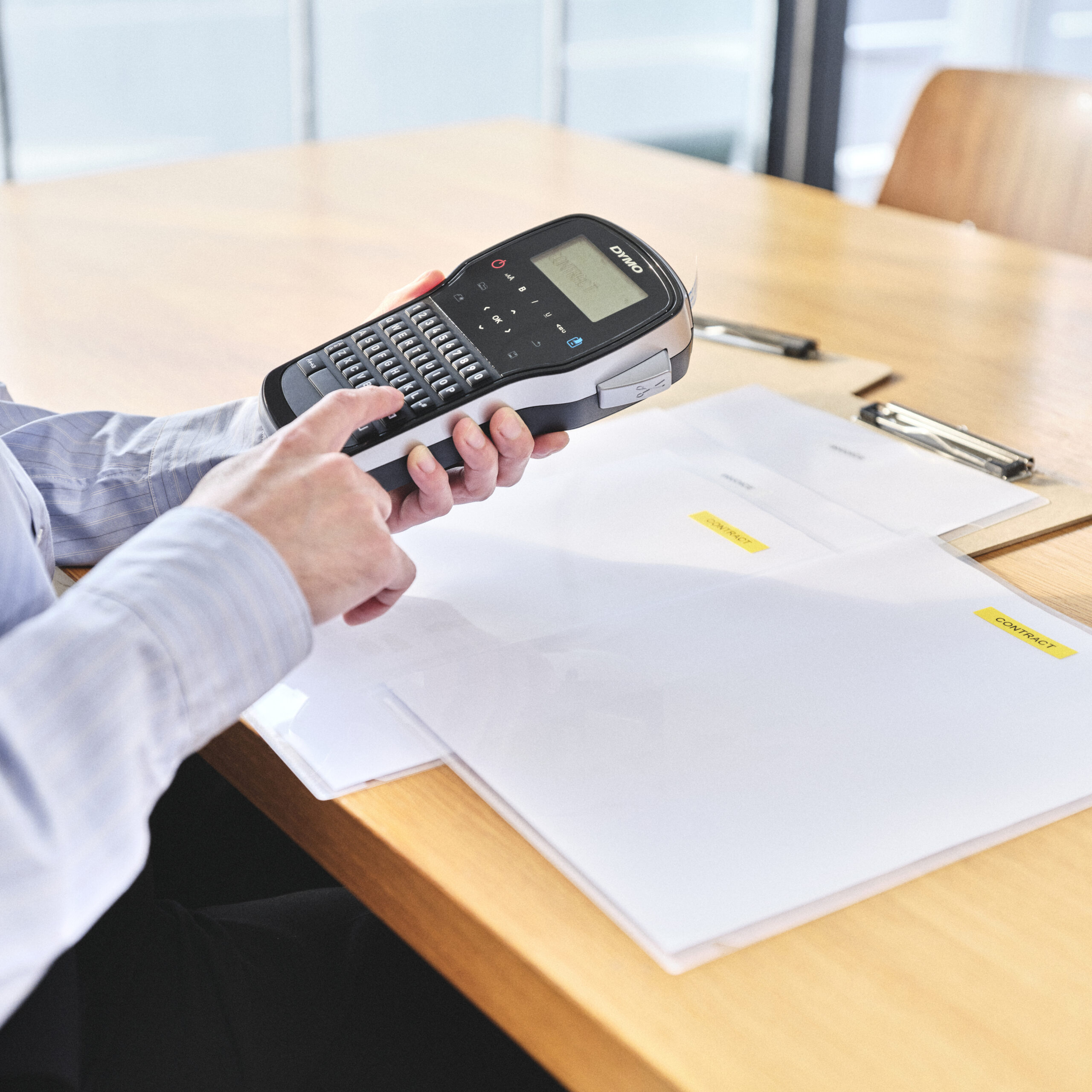DYMO LabelManager 260-labelprinter | Oplaadbare labelmaker met QWERTY-toetsenbord | Inclusief zwart-wit D1-labeltape (12 mm) | Voor thuis en op kantoor - Afbeelding 5