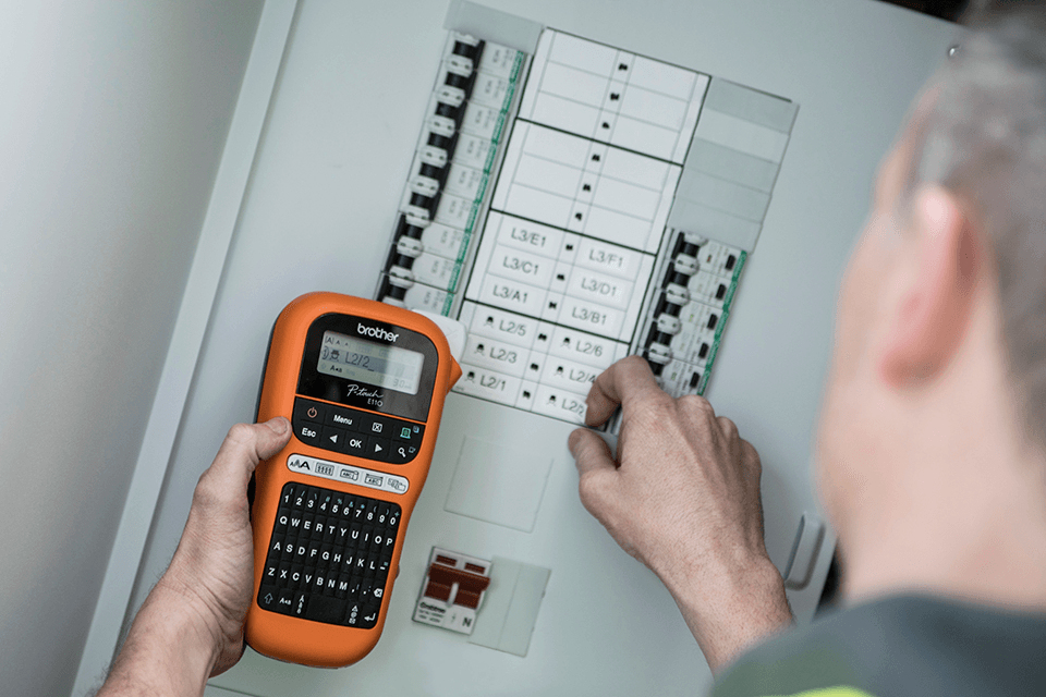 Brother PTE110VPYP1 labelprinter 180 x 180 DPI 20 mm/sec TZe QWERTY - Afbeelding 4