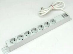 Rittal stekker omlijsting 48,3cm 7 wegs zonder schakelaar 230V/16A