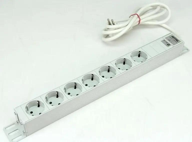 Rittal stekker omlijsting 48,3cm 7 wegs zonder schakelaar 230V/16A