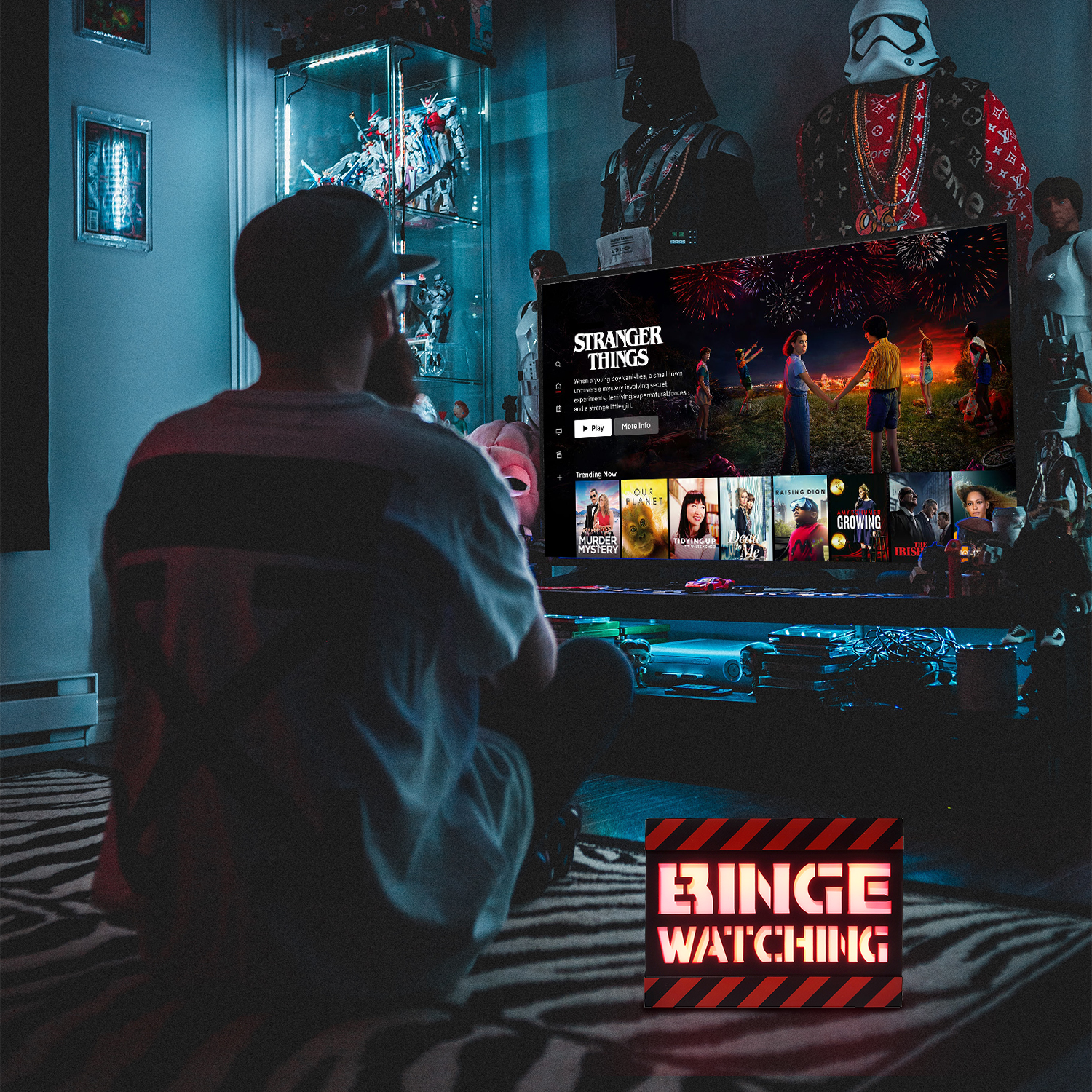 Mad Monkey - lamp Binge Watching