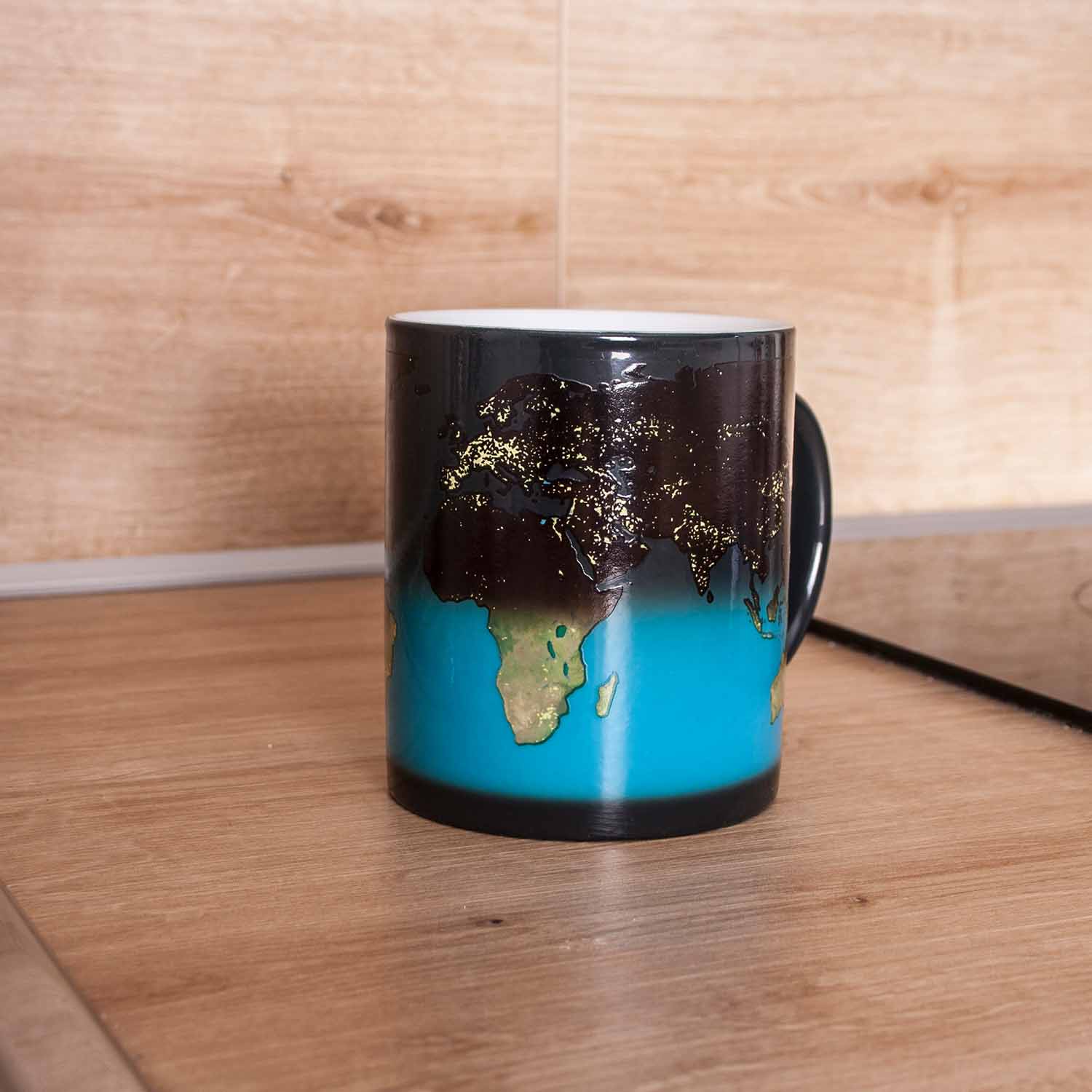 Mad Monkey - Tasse Tag & Nacht mit Farbwechsel
