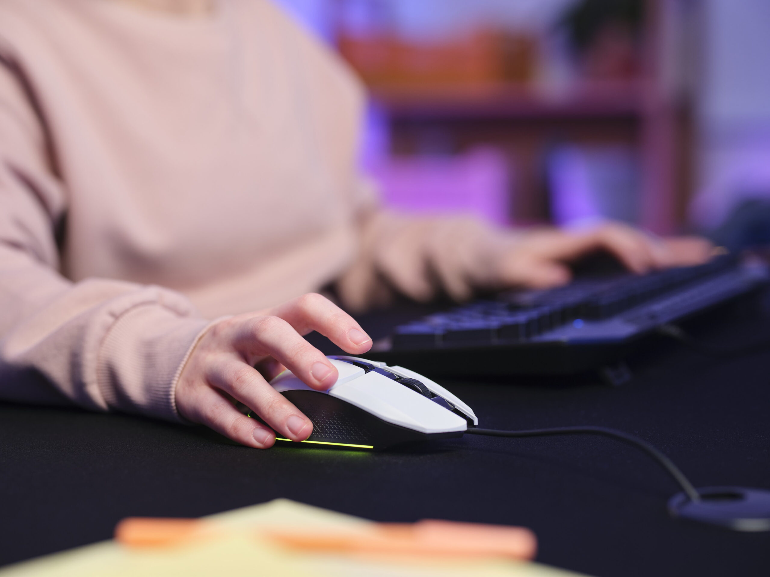 Trust GXT 109W Felox Gaming Muis - Bedrade gamingmuis – 6 programmeerbare knoppen – 6400 DPI – Wit - Afbeelding 9