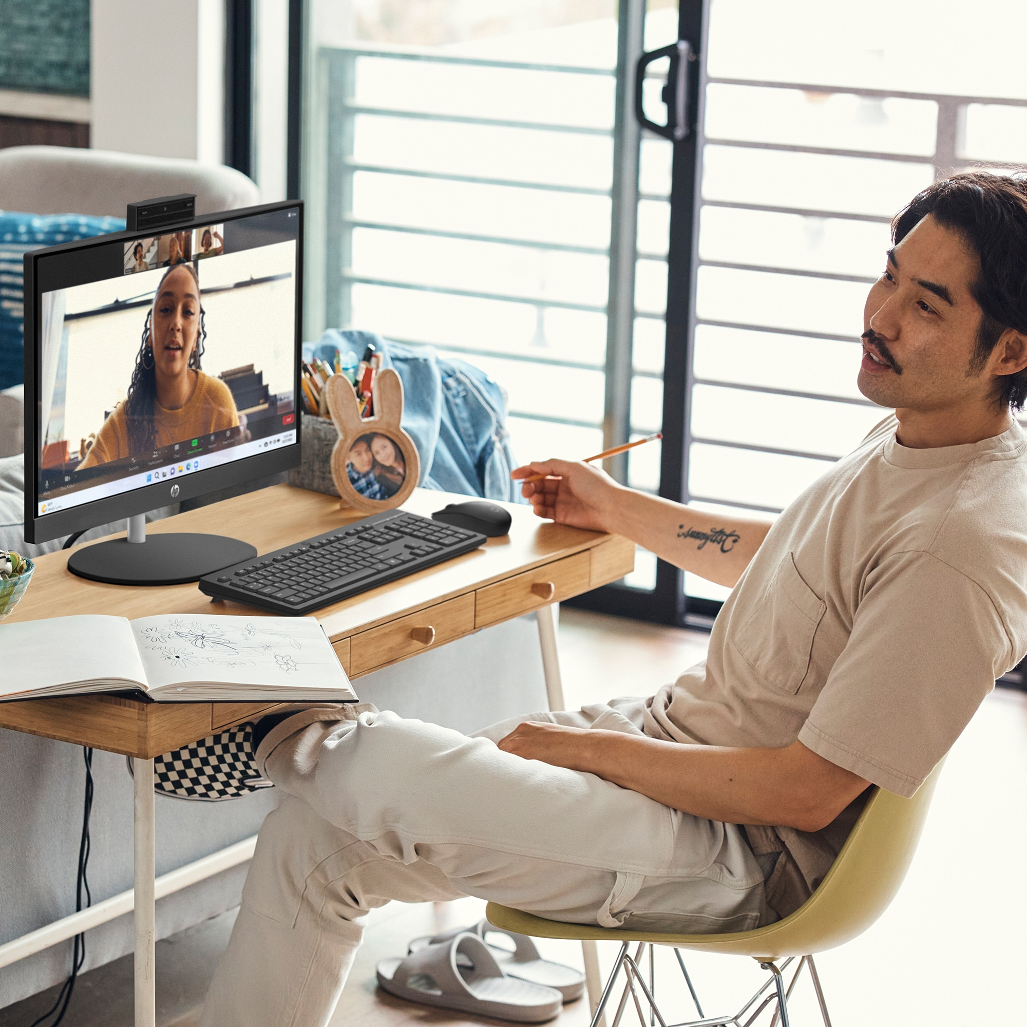 HP 24-cr0055nd Intel® Core™ i5 i5-1335U 60,5 cm (23.8") 1920 x 1080 Pixels Alles-in-één-pc 8 GB DDR4-SDRAM 512 GB SSD Windows 11 Home Wi-Fi 6 (802.11ax) Zwart - Afbeelding 8