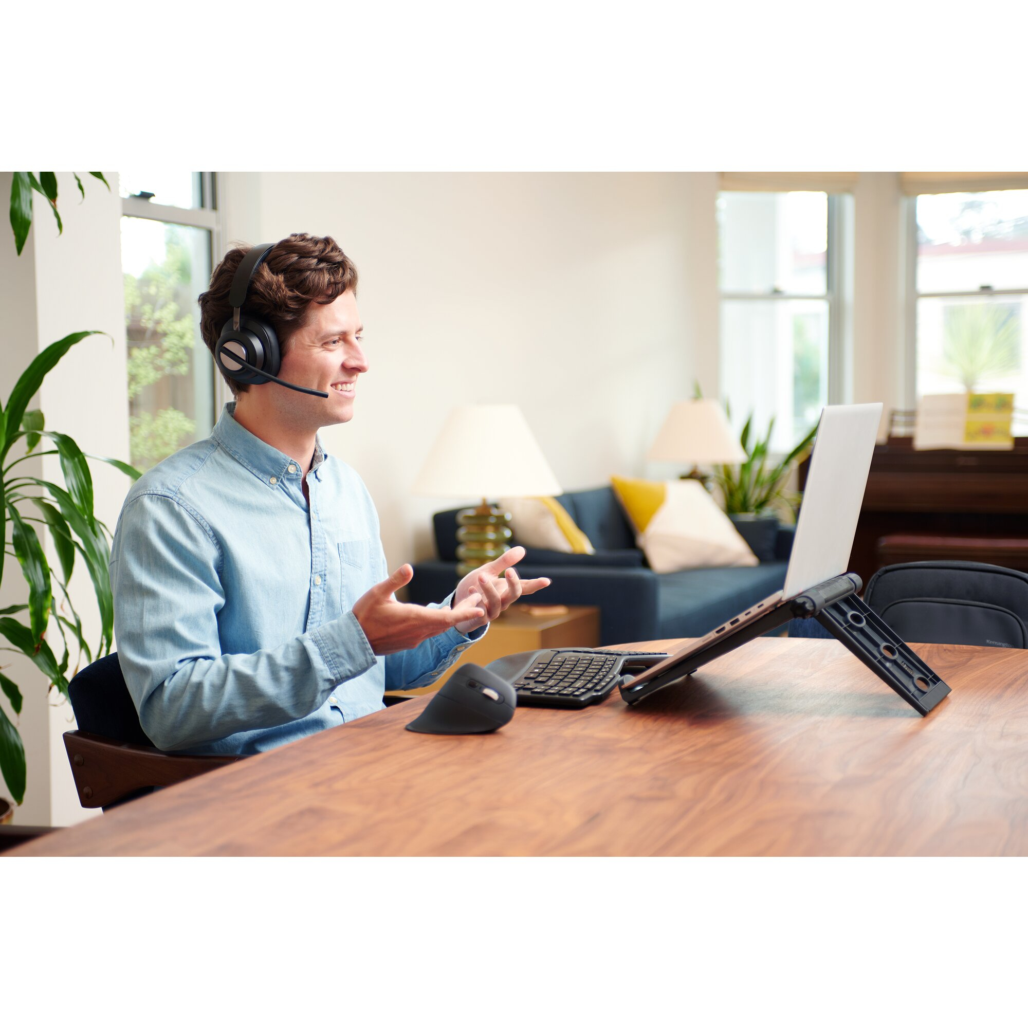 Kensington SmartFit Easy Riser-laptopstandaard met koelfunctie - Zwart - Afbeelding 17