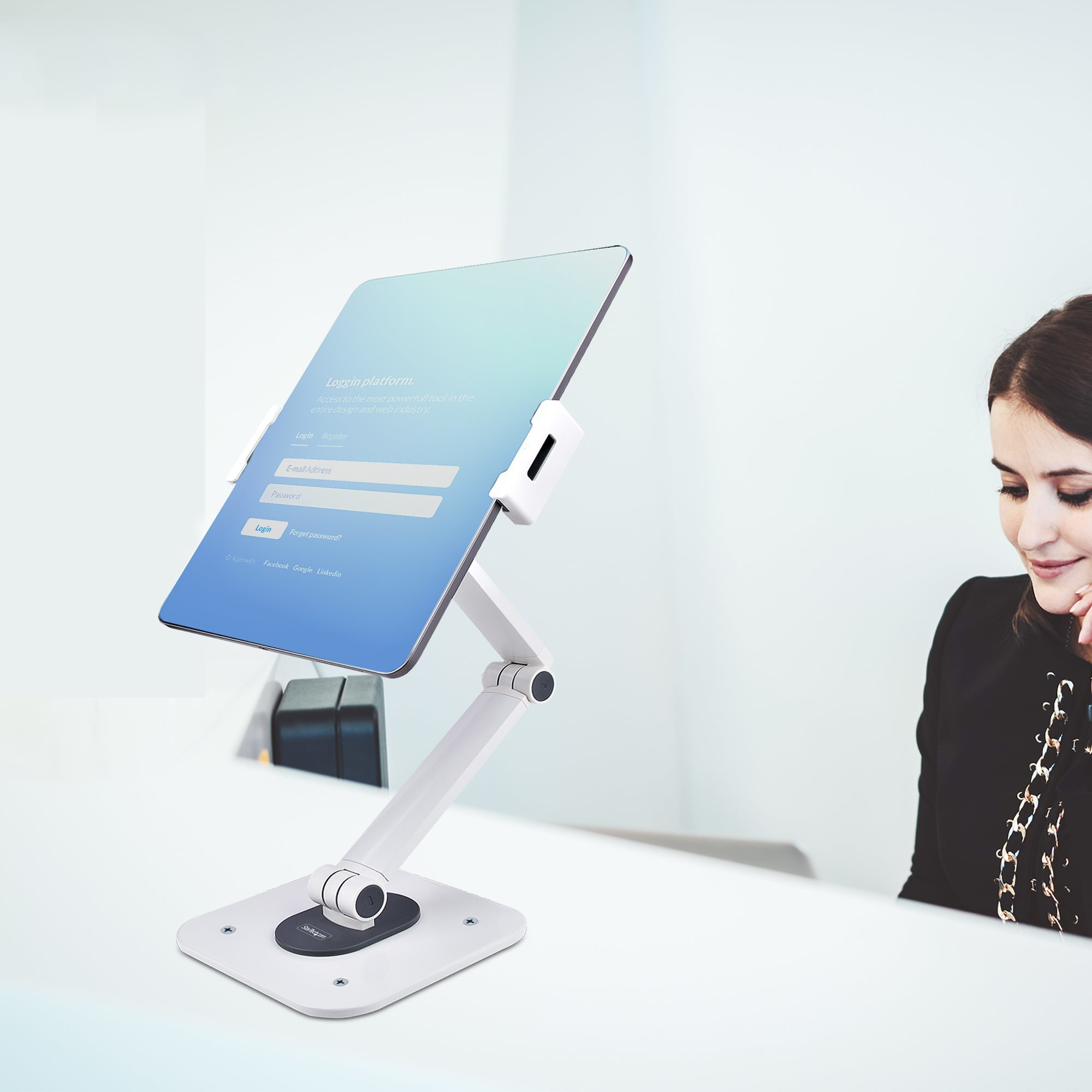 StarTech.com Verstelbare Tablet Houder voor Bureau, Wandmonteerbaar, Draagvermogen 1kg, Ergonomische Tablet Steun, Universele Tablet Standaard, Zwenken/Draaien/Roteren - Afbeelding 10