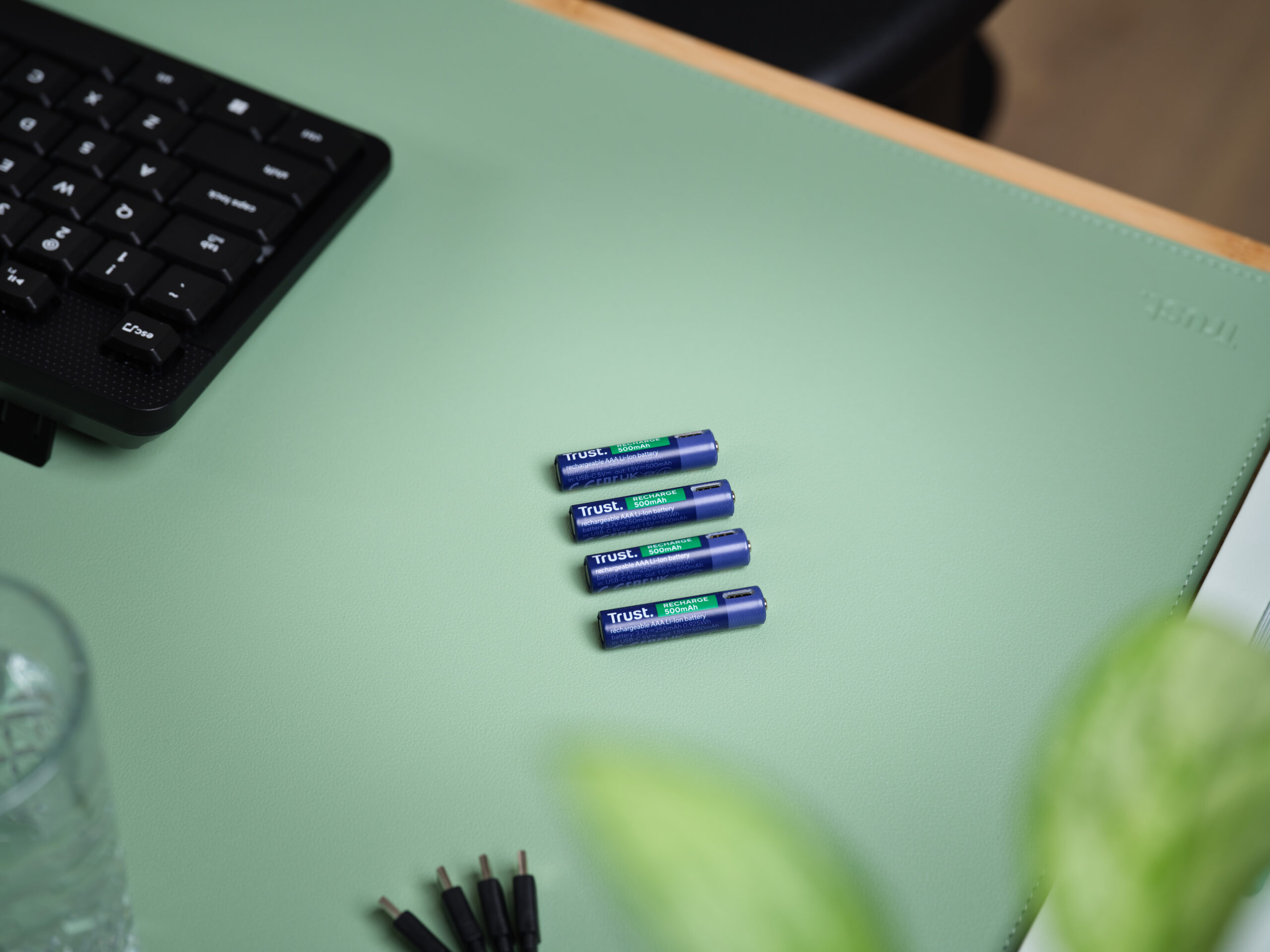 Trust USB-C Oplaadbare AAA Batterijen 4-pack - Oplaadbare AAA batterijen – USB-C oplaadbaar – 4 stuks – Blauw - Afbeelding 8
