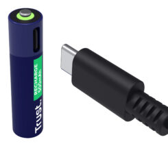 Trust USB-C Oplaadbare AAA Batterijen 4-pack - Oplaadbare AAA batterijen – USB-C oplaadbaar – 4 stuks – Blauw - Afbeelding 4