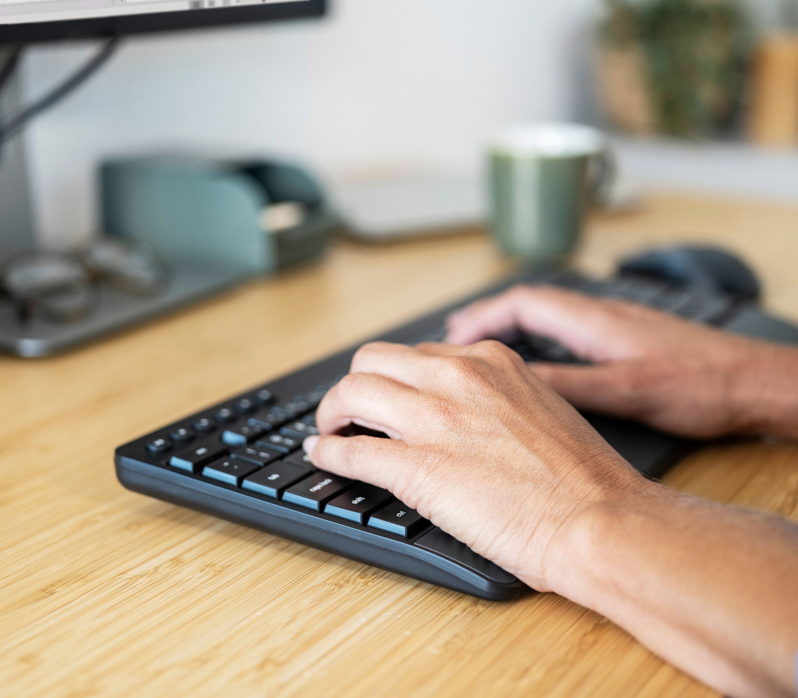 Trust Trezo Toetsenbord en Muis Set - Draadloze desktopset – Belgische AZERTY-indeling – Stille toetsen – Zwart - Afbeelding 10