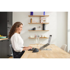 Kensington SmartFit Easy Riser Go verstelbare ergonomische laptopverhoger met koelfunctie tot 17” laptops - Afbeelding 12