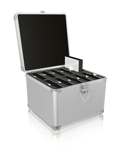 Cases voor opslagstations