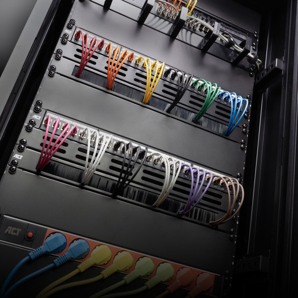 ACT Rode 3 meter LSZH S/FTP CAT6A slimline patchkabel snagless met RJ45 connectoren - Afbeelding 4