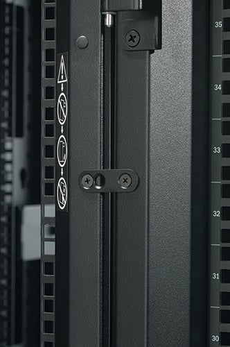 APC NetShelter SX 48U 600mm Wide x 1070mm Deep Enclosure with Sides Black -2000 lbs. Shock Packaging - Afbeelding 11