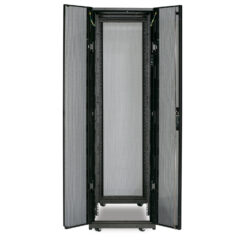 APC NetShelter SX 42U 600mm(b) x 1070mm(d) 19" IT rack, behuizing zonder zijpanelen, zwart