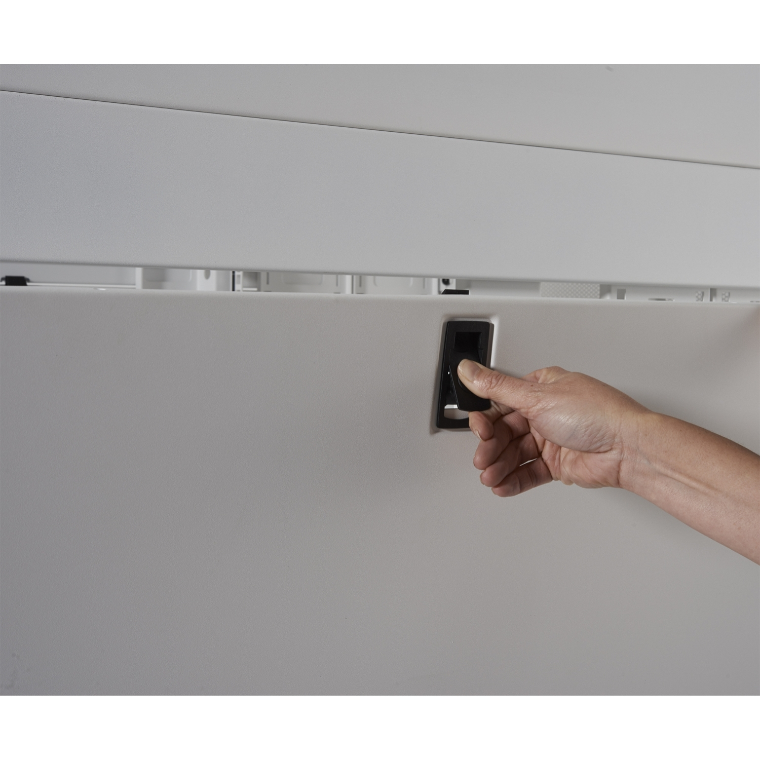 APC NetShelter SX 42U 750mm brede x 1070mm diepe behuizing met zijden, wit - Afbeelding 5