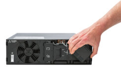 APC Smart-UPS On-Line SRT5KRMXLW-HW - 5kW/VA, hardwire 1 fase uitgang, rackmountable, Embedded NMC, 208V/230V - Afbeelding 8
