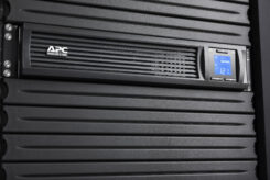 APC Smart-UPS SMC1000I-2UC Noodstroomvoeding - 4x C13, USB, Rack Mountable, SmartConnect, 1000VA - Afbeelding 9