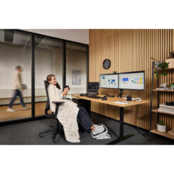 Kensington SmartFit Space-Saving Dual Monitor Arm - Afbeelding 21