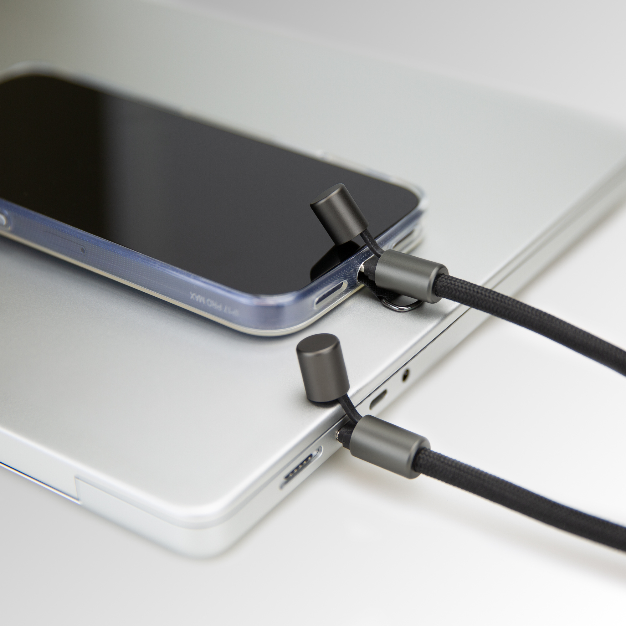 Mobilize Lanyard Nylon Cable - USB-C to USB-C - 1.85m - 60W Black - Afbeelding 6