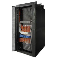 APC Verticale kabelmanager voor NetShelter SX netwerkomkastingen (4x) - Afbeelding 3