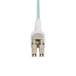 StarTech.com 5m LC naar LC (UPC) OM4 Multimode Glasvezelkabel met Schakelbare Polariteit, 50/125µm, 100G Netwerken, Buigbestendig, Low Insertion Loss, LSZH Fiber Patchkabel - Afbeelding 5