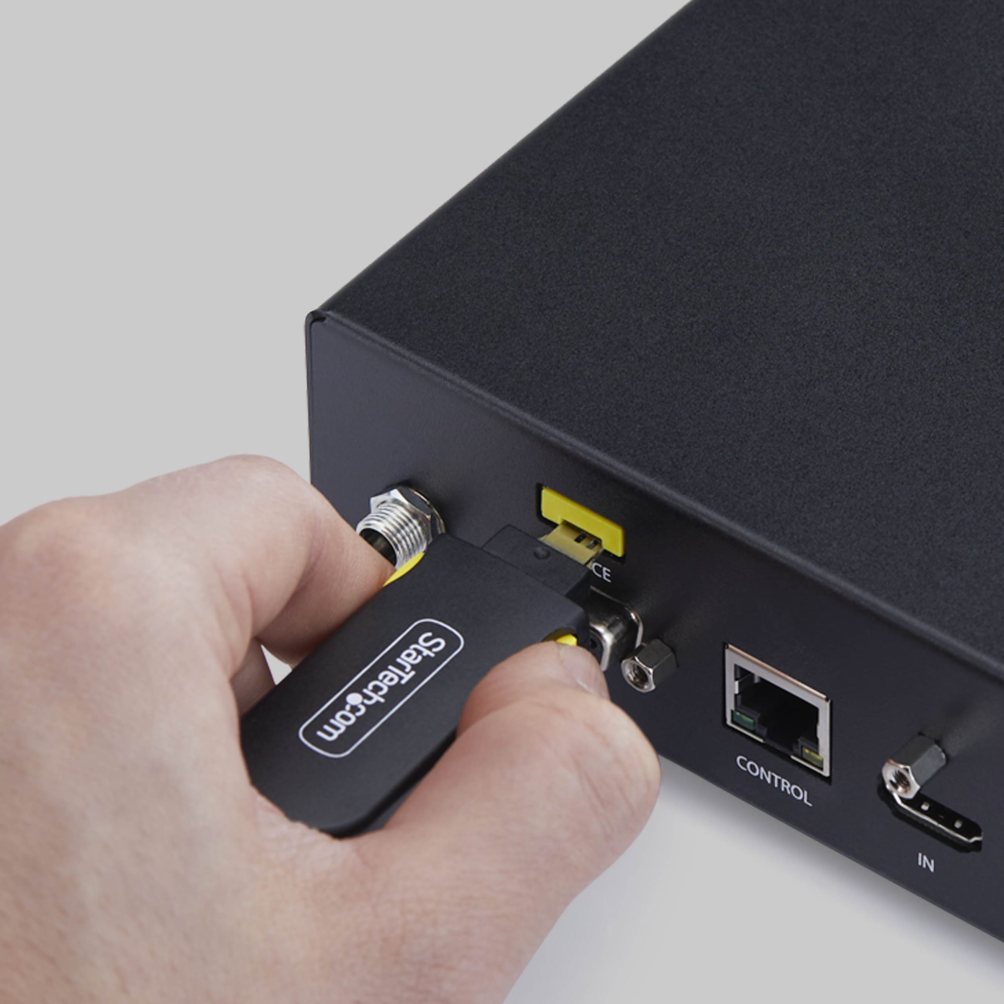 StarTech.com USB-A Poort Blocker Sleutel met 4x Vergrendelbare USB-A Stofkappen, Herbruikbare Snap-In Poortbeschermers voor Laptops en Computers - Afbeelding 6