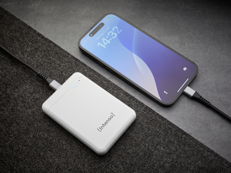 INTENSO POWER BANK XS5000 WIT / COMPACTE EXTERNE ACCU / DRAAGBAREOPLADER