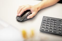 CHERRY DW 9500 SLIM toetsenbord Inclusief muis Universeel RF-draadloos + Bluetooth QWERTY Spaans Zwart, Grijs - Afbeelding 6