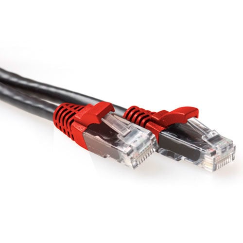 ACT Zwarte 1 meter U/UTP CAT6A patchkabel cross met RJ45 connectoren - Afbeelding 2