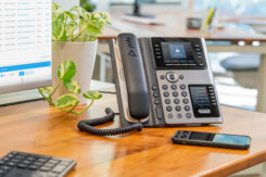 HP Poly Edge E450 IP-telefoon met PoE-ondersteuning - Afbeelding 6