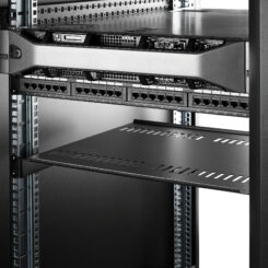 StarTech.com 1U Server Rack Schap - Universele Geventileerde Rack Mount Cantilever Shelf voor 19" Netwerk Kast & Apparatuur - Heavy Duty Staal - Capaciteit 20kg - Diepte 41cm (16”) - Zwart - Afbeelding 6