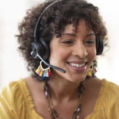 HP Poly Voyager 4320 USB-C Headset + BT700 dongle - Afbeelding 6
