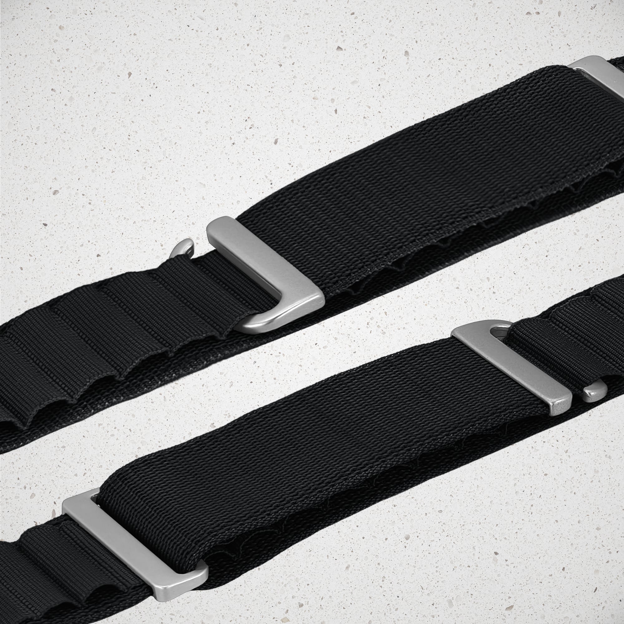 Mobilize Nylon Watch Band - Alpine - Titanium Connector - for Apple 42/44/45/49mm - Black - Afbeelding 3