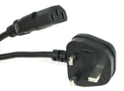 StarTech.com 1m UK Computer Stroomkabel, BS 1363 naar C13, 18AWG, 10A 250V, Zwart, AC Vervangkabel, Kettle Lead / UK Voedingskabel voor PC en Netwerk Apparatuur, TV/Monitor Voedingskabel - Afbeelding 5