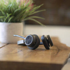 HP Poly Voyager 4320 USB-C Headset + BT700 dongle - Afbeelding 4