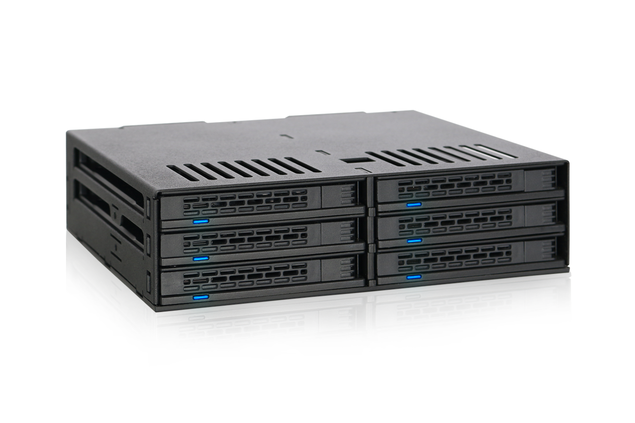 IcyDock 6x 2.5 SATA/SAS in 1x 5.25 bay mobiel rack screwless